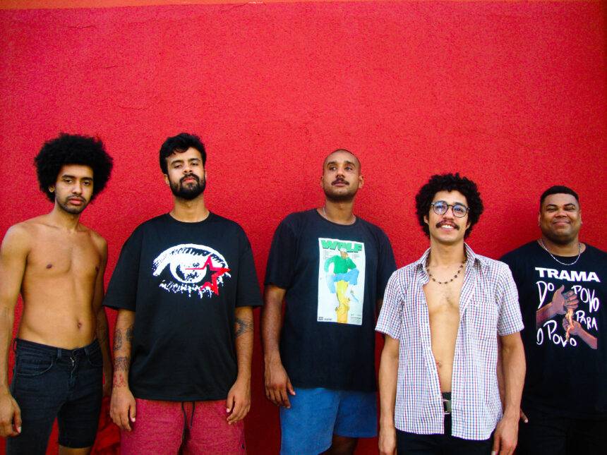 Pretos Novos lança “Flow CBJR” unindo rap, rock e psicodelia