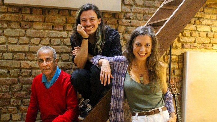 Zé Carlos Medeiros lança single com participações de peso e parceria em família