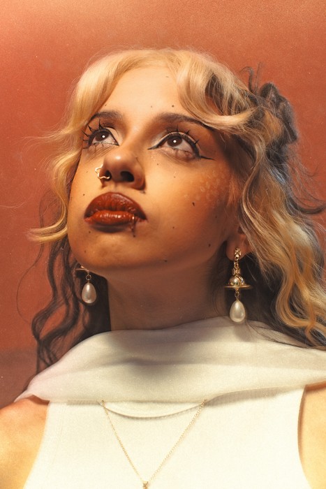 Breezia lança o novo single “não sei o que sentir sobre você”