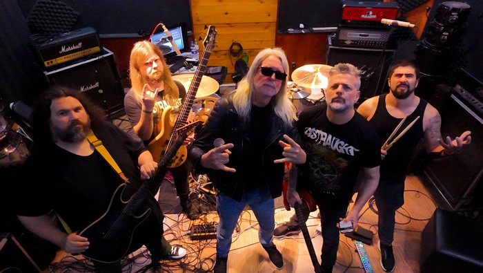 Distraught lança videoclipe de “Aether and Truth Denied” com abordagem direta e intensidade