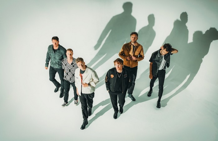 OneRepublic lança single “Need Your Love” e reforça mensagem sobre o valor do amor