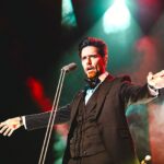 Thiago Arancam encanta o palco com “Trilhas inesquecíveis de novelas”