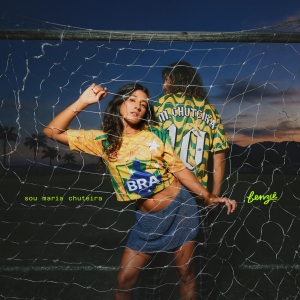 Benziê cai no samba com "Sou Maria Chuteira", uma homenagem ao futebol feminino