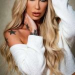 Fabiola Voguel revela que homem não precisa ser rico para namorar ela: “Quero homem com H”