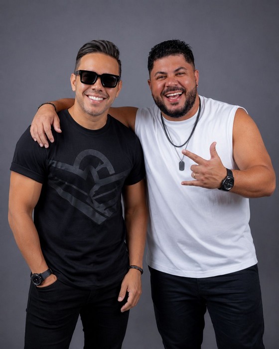 Banda Kebrando Duro chega ao cenário musical prometendo muita energia e irreverência