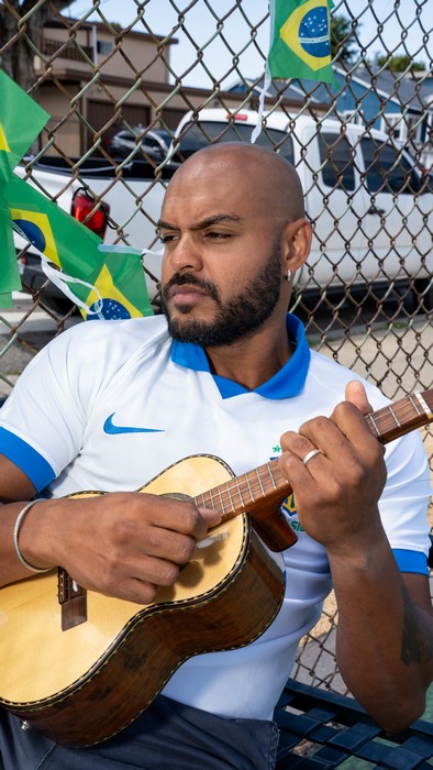 Em clima de copa do mundo, Tio Sam lança "Dale Olê", hino que une o coração da torcida e o sonho do Hexa