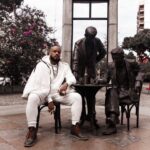 Multiartista Muato: um fenômeno no teatro, prêmios, indicações e temporada no exterior
