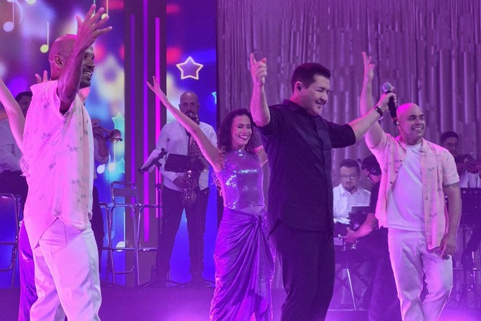 Beto Barbosa leva show inédito ao Canções de Ouro