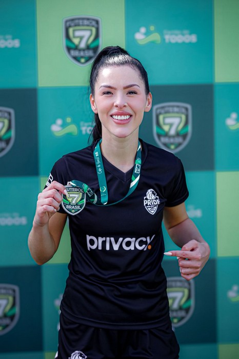 Copa do Brasil: Marcela Soares,  afastada por conteúdo adulto,  chega a final com seu time feminino