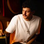 Renan Guerra lança curta-metragem musical “Artista” com uma experiência audiovisual inovadora