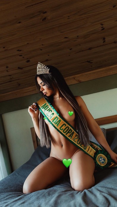 Como Musa da Copa, Duda Radavelly estrela capa histórica da Revista SpicyFire 1 Como Musa da Copa, Duda Radavelly estrela capa histórica da Revista SpicyFire