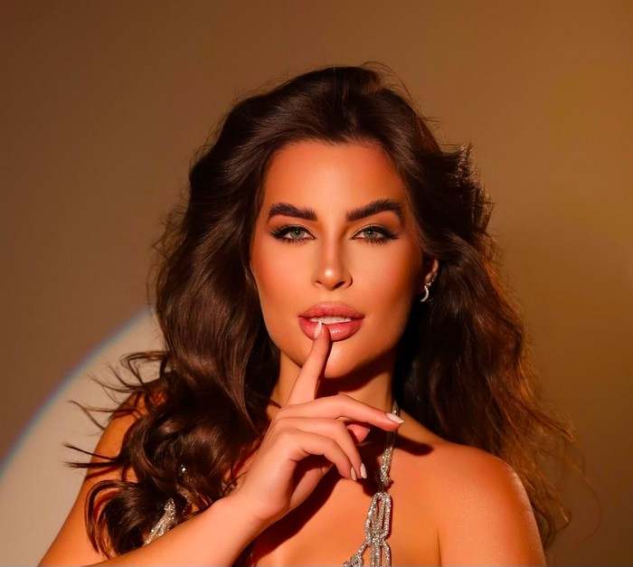 Reviravolta na Carreira de Mari Marquini: do Veto da Victoria's Secret ao Concurso Miss na Copa do Mundo