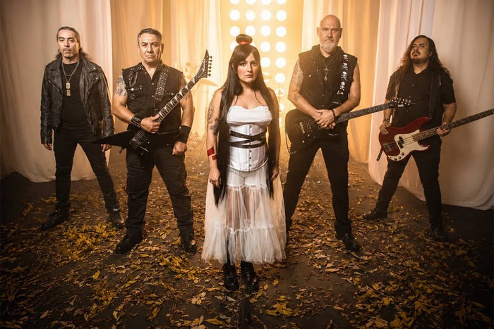 Revengin lança “Far Away”, um novo capítulo na jornada do Symphonic Heavy Metal