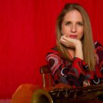 Daniela Spielmann lança seu primeiro livro de partituras, reafirmando seu papel na música instrumental brasileira