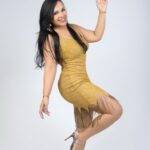 Da infância aos palcos: Lucianna Gomes transforma paixão pela música em carreira