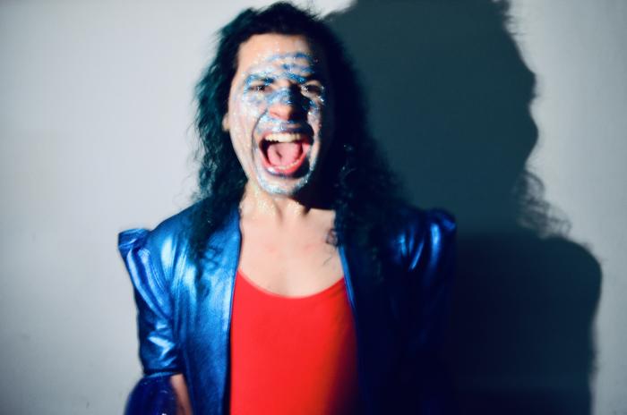 Novo single de Alexys Agosto revela desejo por liberdade