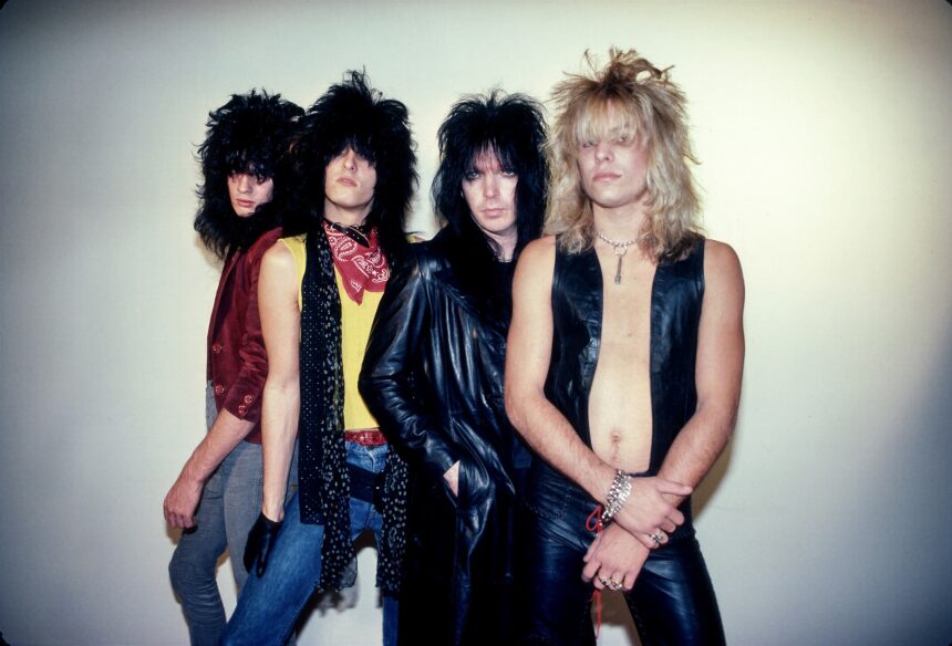 Mötley Crüe lança a inédita “Nobody Knows What It’s Like To Be Lonely”, comemorando 45 anos de carreira