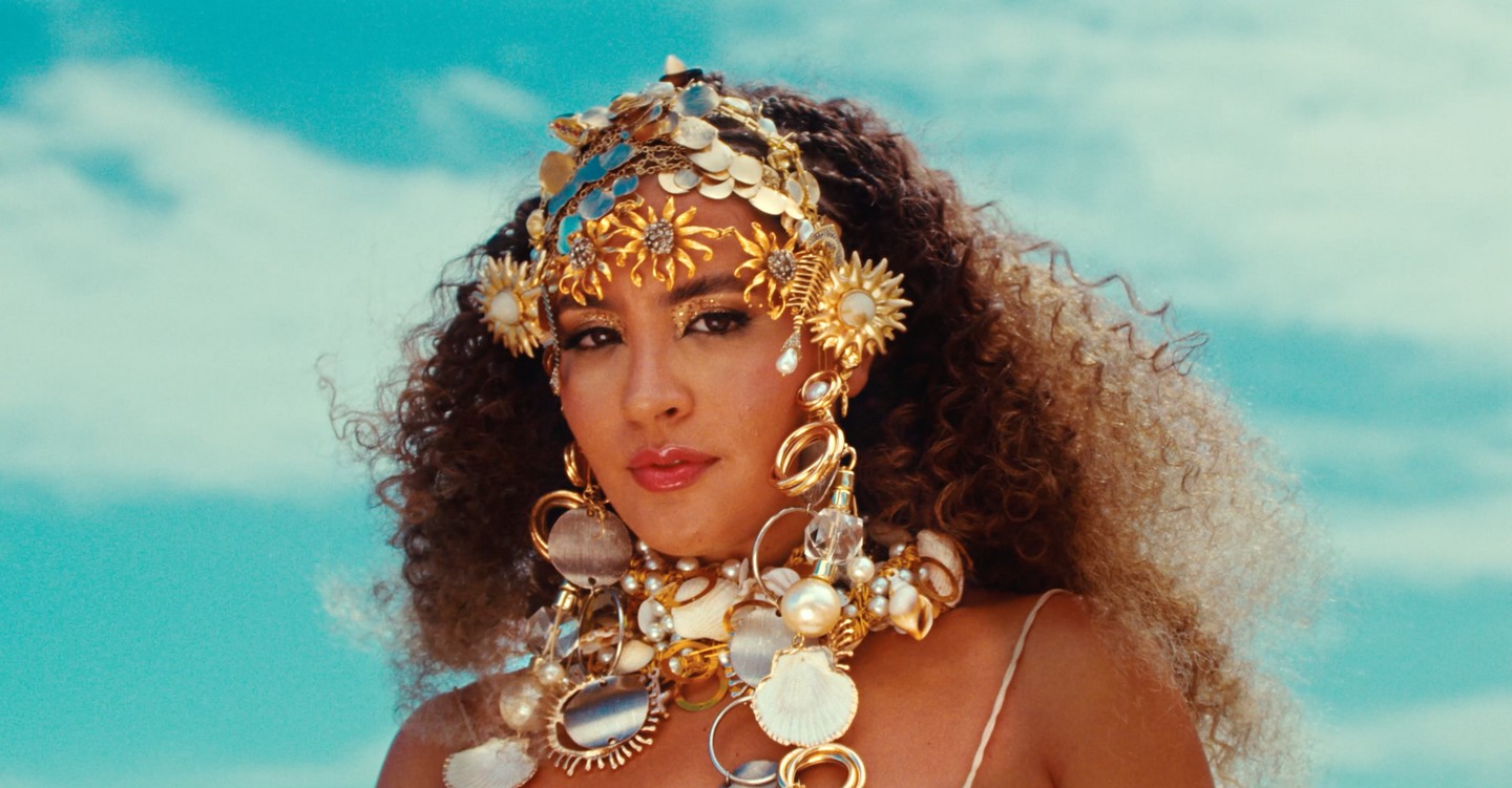 Pureza Selvagem: o álbum que mostra a baiana Sofia Pitta em plena liberdade de identidade