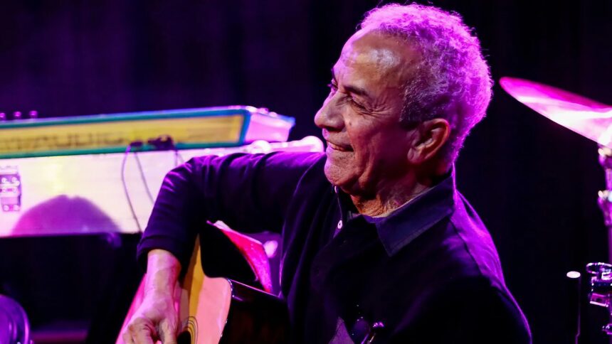Zé Carlos Medeiros lança single em homenagem ao mestre Nicanor Teixeira Zé Carlos Medeiros lança single em homenagem ao mestre Nicanor Teixeira