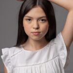 No ar em “Sukata O Musical”, Maytê Naomi equilibra doçura, humor e drama no papel de Maria da Rua