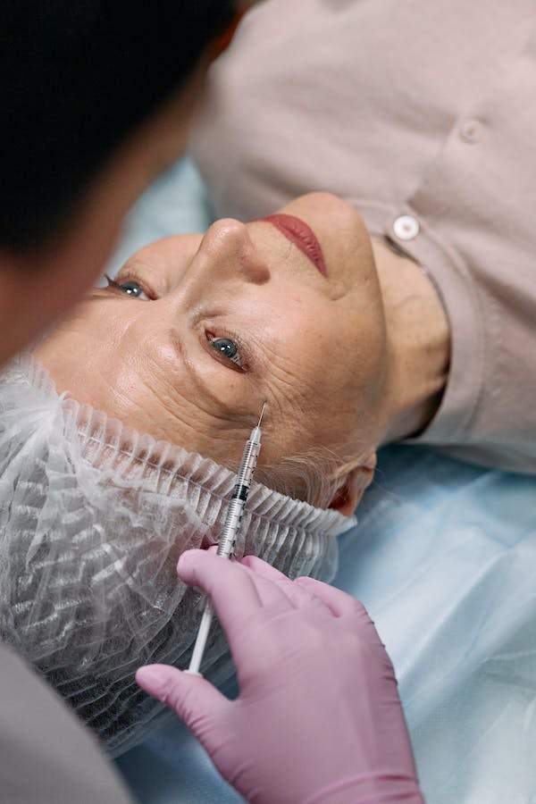Botox: Ventajas y Desventajas. Lo que Necesitas Saber Antes de Probar.