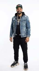 Abel enciende una nueva etapa musical con “Tú Eres Fuego”