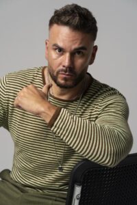 Luccas Rivera: El Ritmo de los Amantes Prohibidos