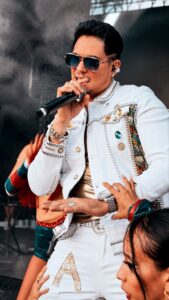 Angelo Perrone consolida presencia internacional y se aventura al merengue con “Ella No Vino a Sufrir”