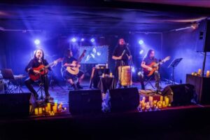 Bosque de Hualles desvela su nuevo disco “Horas Leves” en un viaje musical entre Chile y Transilvania