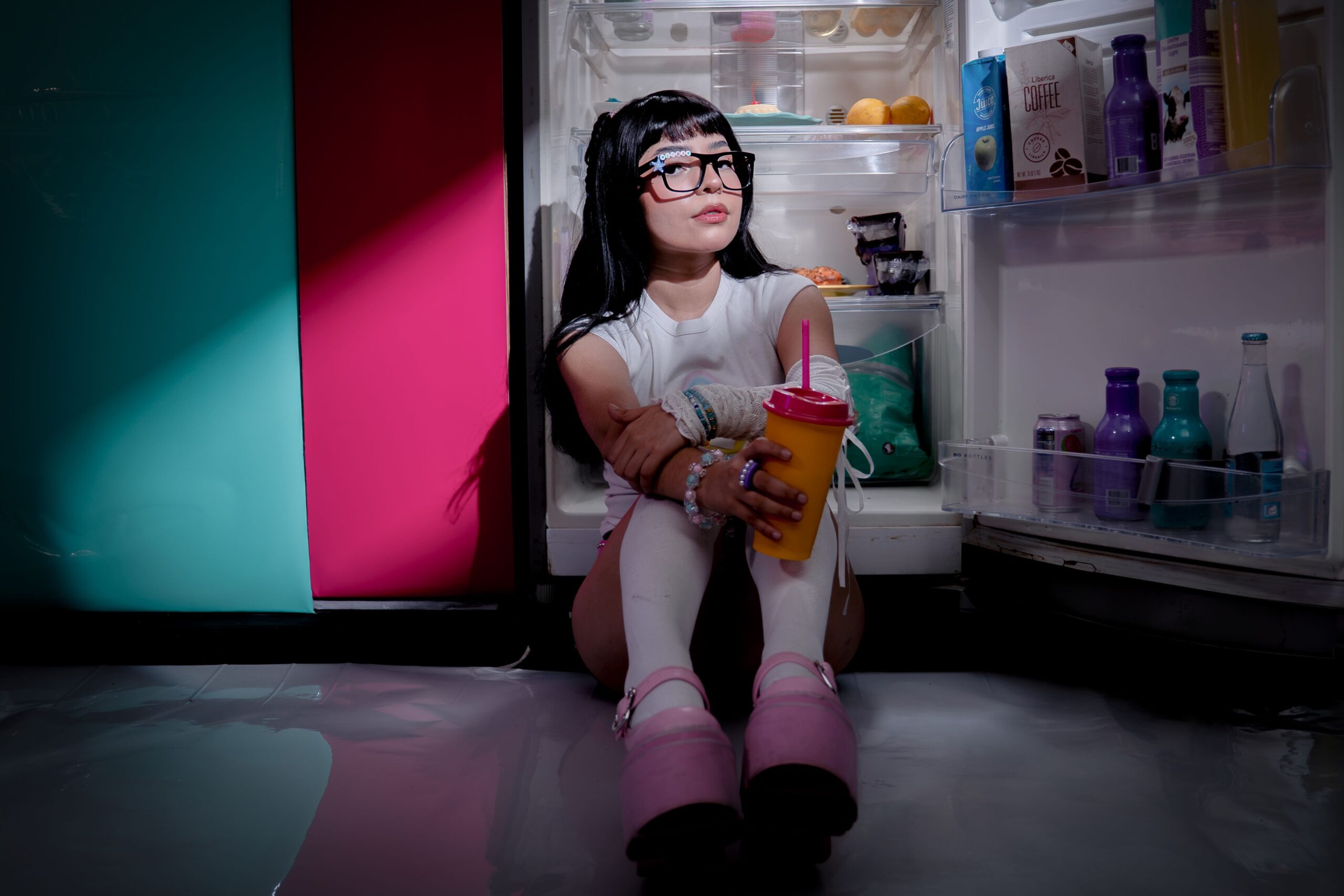 Emi Blue lanza el videoclip de “Loba” y consolida su proyección internacional