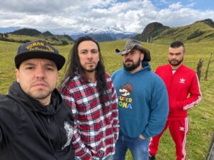 Los White Noise estrenan “Sin Dios y Sin Ley”: la revolución punk que desafía la industria