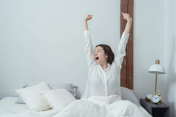 Three Simple Ways to Lose Weight While You Sleep